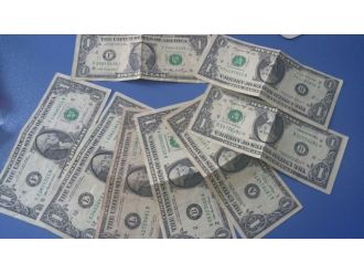 Dershaneden de 1 dolarlar çıktı