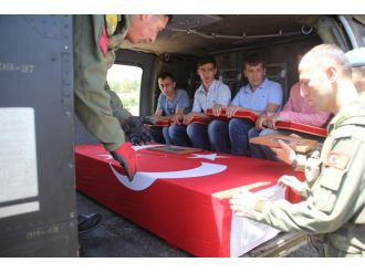 Hakkari şehitleri memleketlerine uğurlandı