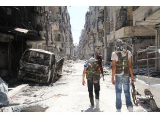 Halep’e 4 insani koridor daha