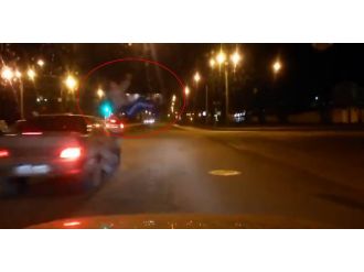 Işığın rengine aldırmayınca az daha canından oluyordu