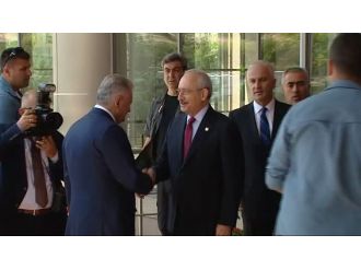 Başbakan CHP Genel Merkezinde