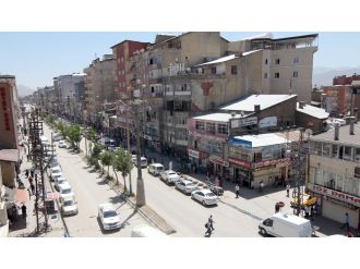 Yüksekova ve Cizre’de il olma sevinci