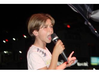 Yüreği büyük çocuktan hainlere mesaj