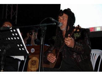 “Dombra” şarkısının sahibi de nöbette