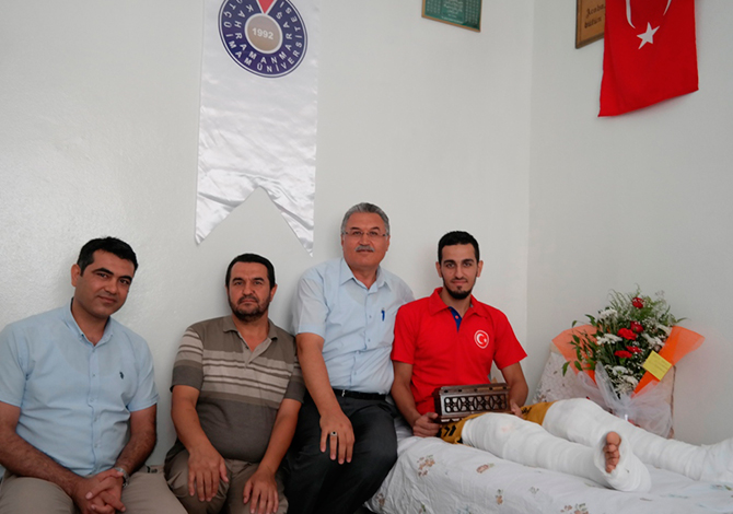 KSÜ Yönetimi, Demokrasi Gazimizi Ziyaret Etti