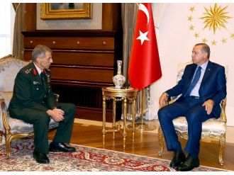 Eski Jandarma Genel Komutanı Mendi’yi kabul etti