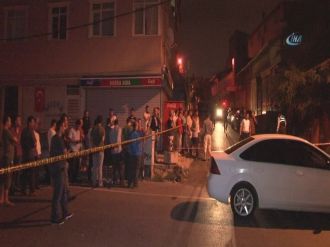 Önce mahalleliye, sonra polise kurşun yağdırdılar