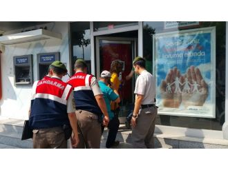 Jandarma ekipleri, Bank Asya’ya girdi