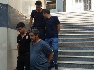 Mümtazer Türköne ve13 gazeteciye tutuklama talebi