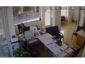 Bisiklet hırsızlığı güvenlik kamerasında