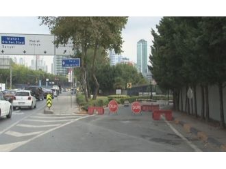 Kışla önlerindeki kamyon ve tankerler çekildi