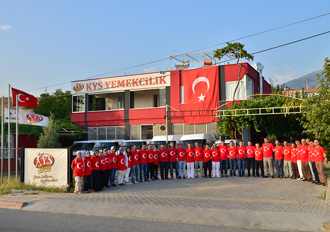 Millet İradesi Tankı Ezdi Geçti