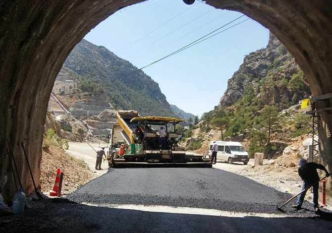 Ilıca Yolunda Asfalt Tamamlandı