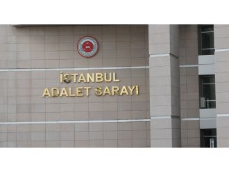 İstanbul Adalet Sarayı’nda 4 memur gözaltına alındı