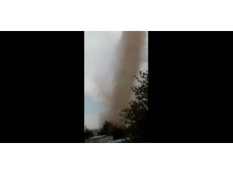 Dev hortum korkuya neden oldu