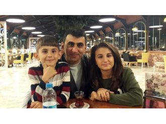 Çocuklarını kurtarmak isterken kendi de boğuldu