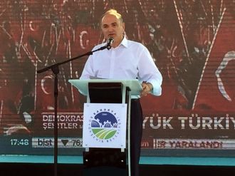 Yapabildikleri en iyi iş beddua etmek