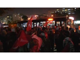 Miting sonrası toplu taşıma araçlarında yoğunluk