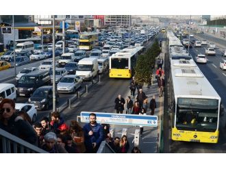 İstanbul’da ücretsiz toplu taşıma uzatıldı