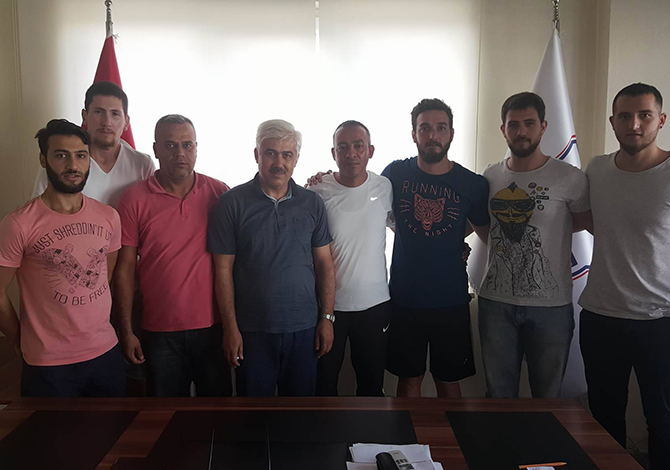 5 Sporcuyla Sözleşme İmzaladı