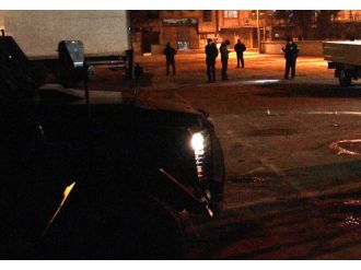 Polis merkezine ses bombası atıldı