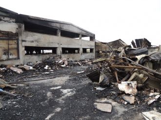 Darbecilerin uçakları, fabrikada 12 milyonluk zarara sebep oldu