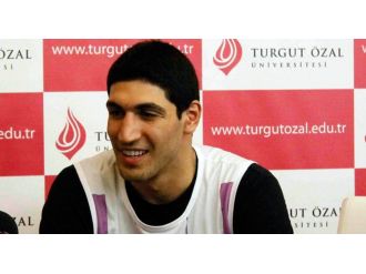 Enes Kanter soyadını değiştirdi