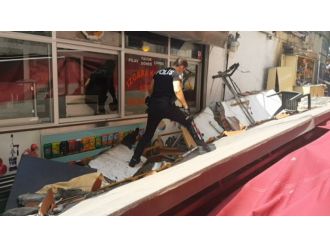 İstanbul’da bir lokantanın duvarı çöktü: 3 yaralı