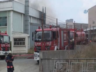 Kimyasal maddelerin bulunduğu fabrikada yangın