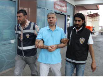 FETÖ’nün imamı ekmek almaya giderken yakalandı