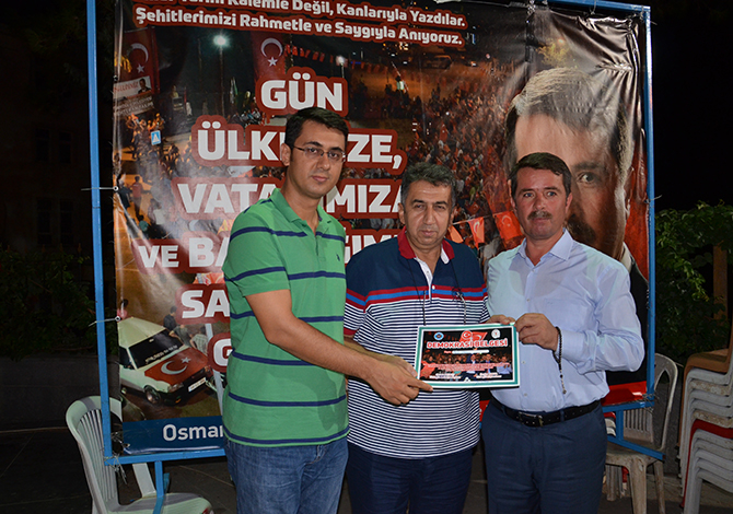 Türkoğlu’nda Demokrasi Belgesi Verildi