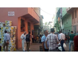 Eşinin eski evinin önünde bomba patlattı