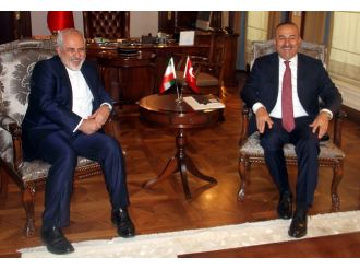 Bakan Çavuşoğlu İranlı mevkidaşıyla görüştü