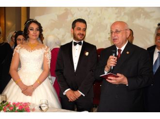 TBMM Başkanı Kahraman nikah şahidi oldu
