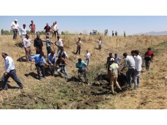 Köylüler seferber oldu!