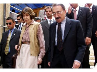 "Bülent Ecevit yasal olmayan yapılanmalara karşıydı"