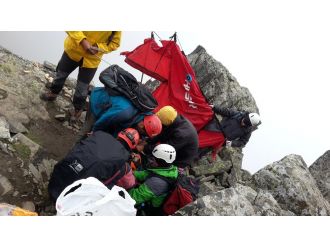 16 yaşındaki dağcı 40 saatlik operasyonla kurtarıldı