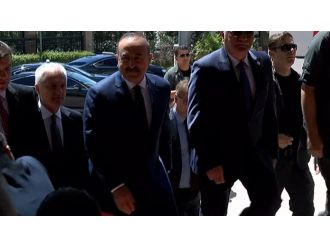 Bakan Çavuşoğlu’ndan CHP Genel Merkezi’nde