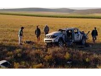 Suriyeli işçileri taşıyan kamyonet takla attı: 3 ölü