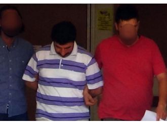 Firari savcı sınırda yakalandı