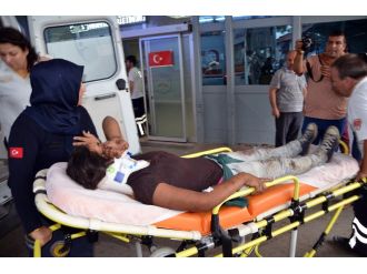 İçinde 11 yolcunun bulunduğu otomobil şarampole yuvarlandı