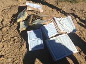 Çukurdan onlarca Kur’an-ı Kerim çıktı