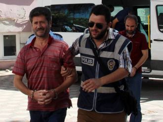 Manisa eski Emniyet Müdürü ve 25 polis tutuklandı