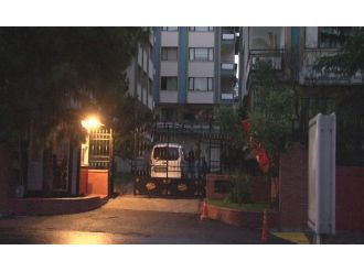 İstanbul’da FETÖ/PDY’ye şafak operasyonu