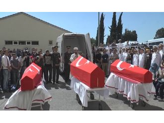 Sarayburnu’nda şehit olan askerler için tören düzenlendi