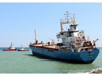 Karaya oturan gemi kurtarıldı