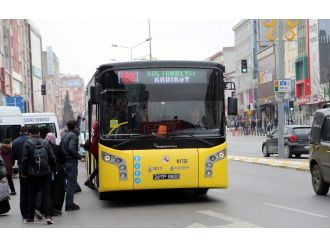 İstanbul’da 15 Temmuz şehitlerinin isimleri duraklara verildi