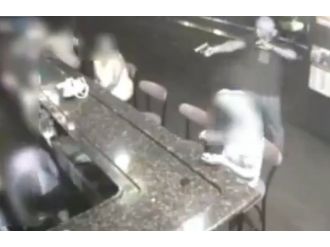 Bar soyguncusu kamerada