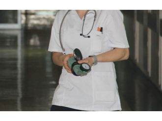 Sürekli yaralı askerlerin odasına giren hemşireye gözaltı