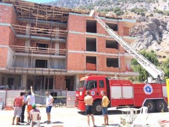 İnşaatta göçük: 3 yaralı